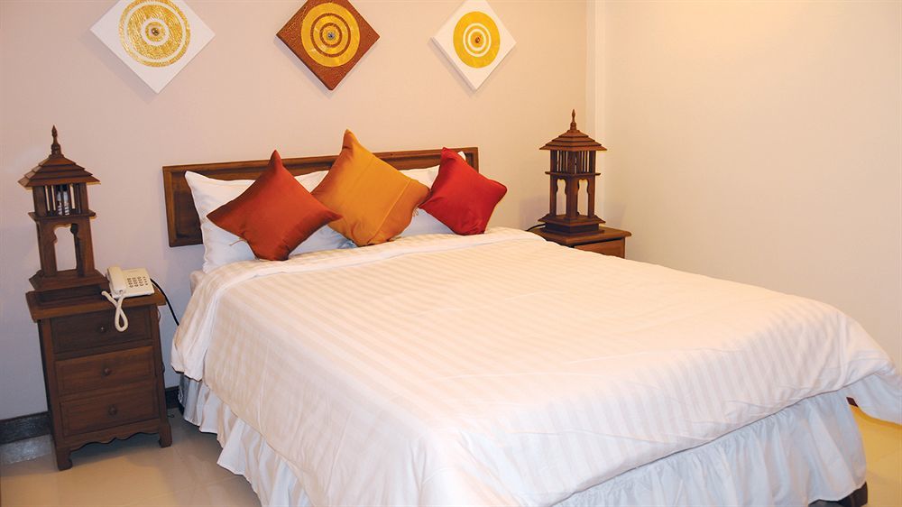 Lullaby Inn Silom Bangkok Esterno foto