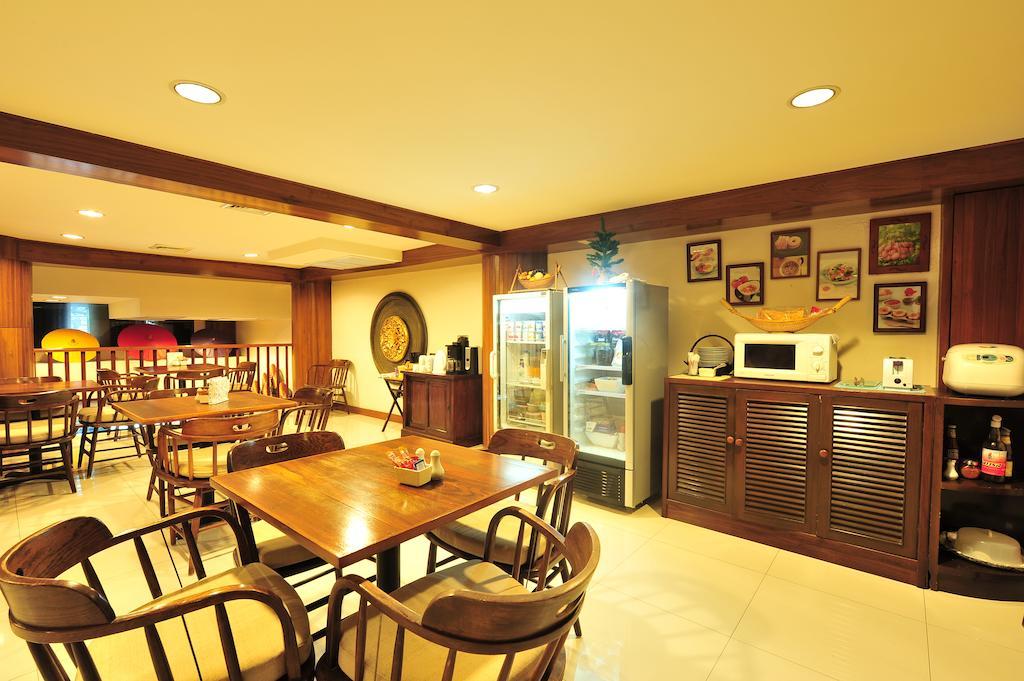 Lullaby Inn Silom Bangkok Esterno foto