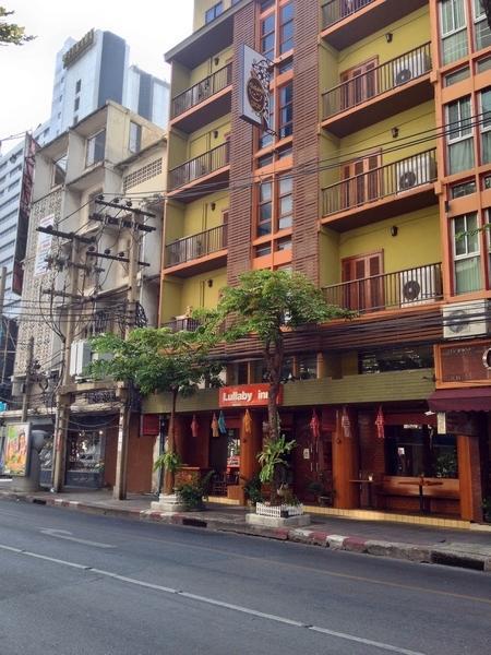Lullaby Inn Silom Bangkok Esterno foto